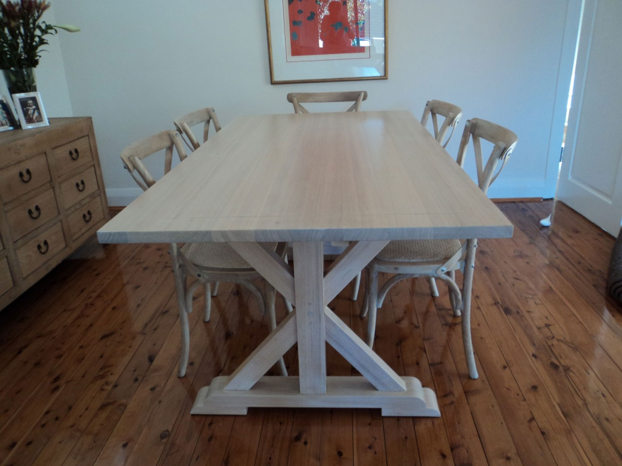 dining_table_and_chairs_0081__14174__53306.1553740960.1280.1280