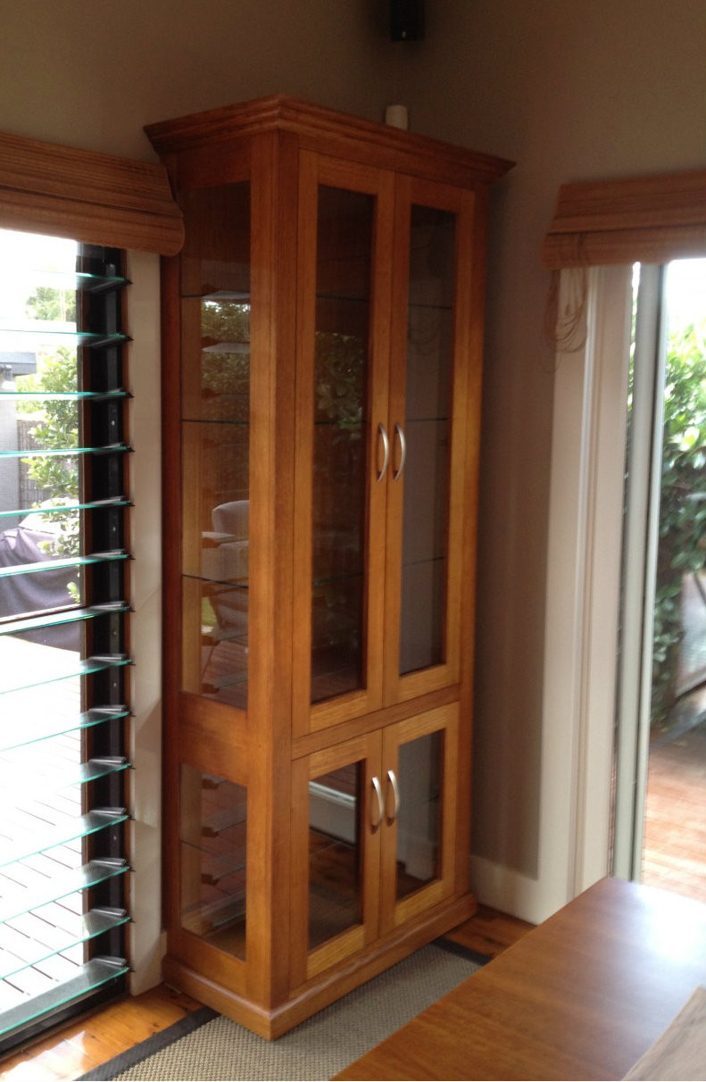 wood_cabinet_2__75889__40453.1553740916.1280.1280